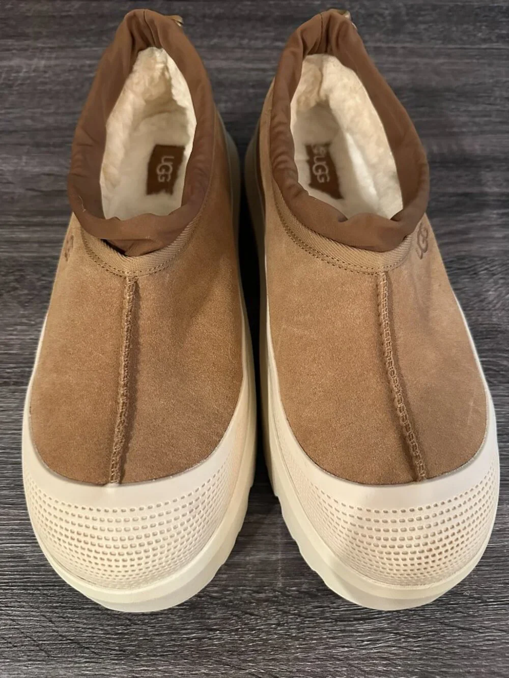UGG Men's Tasman Weather Hybrid in chestnut / whitecap, size 11